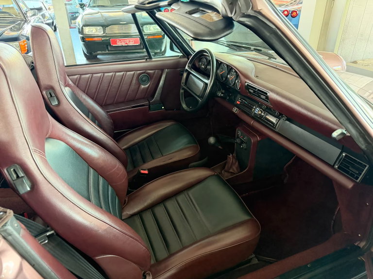 Porsche 911 Carrera 3.2 (US)