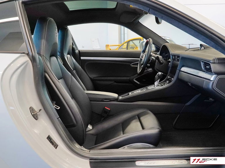 Porsche 991 Carrera 4S