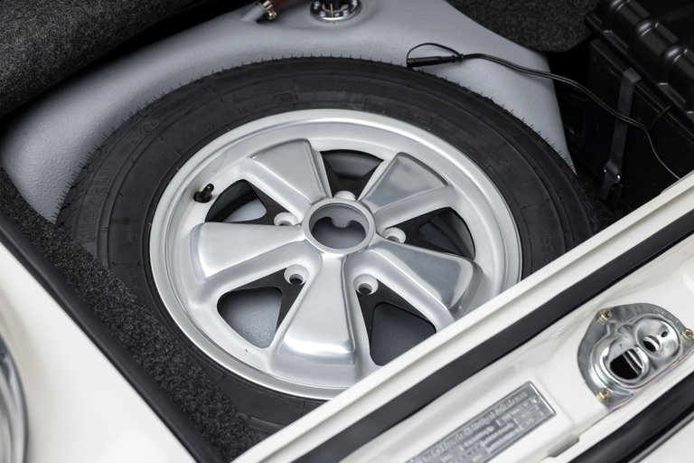 Porsche 911 S (F-Modell)