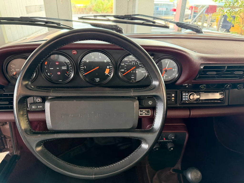 Porsche 911 Carrera 3.2 (US)