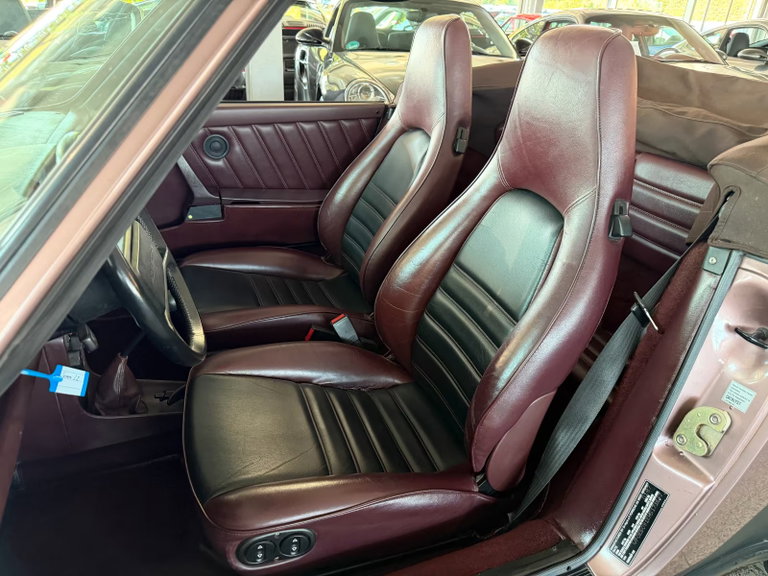 Porsche 911 Carrera 3.2 (US)