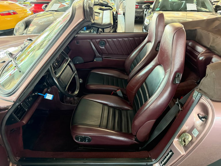 Porsche 911 Carrera 3.2 (US)