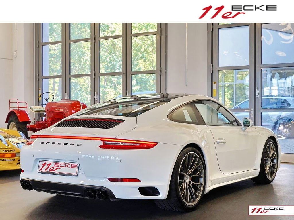 Porsche 991 Carrera 4S