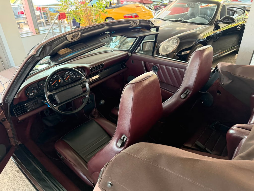 Porsche 911 Carrera 3.2 (US)