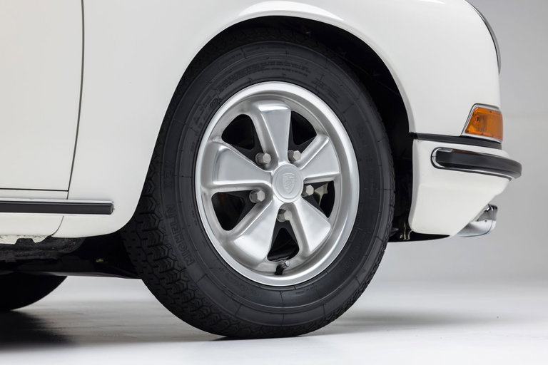 Porsche 911 S (F-Modell)