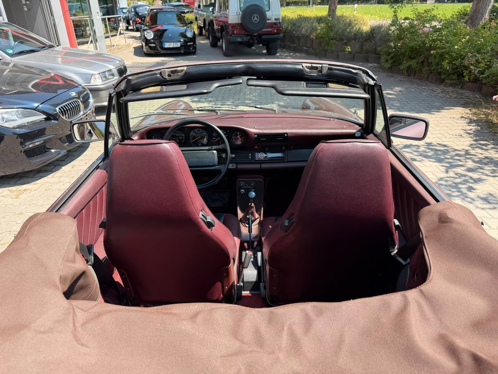 Porsche 911 Carrera 3.2 (US)