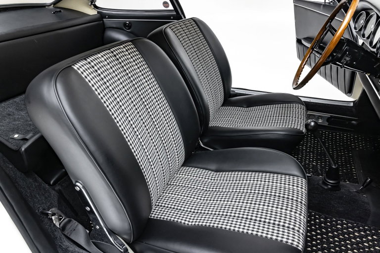 Porsche 911 S (F-Modell)