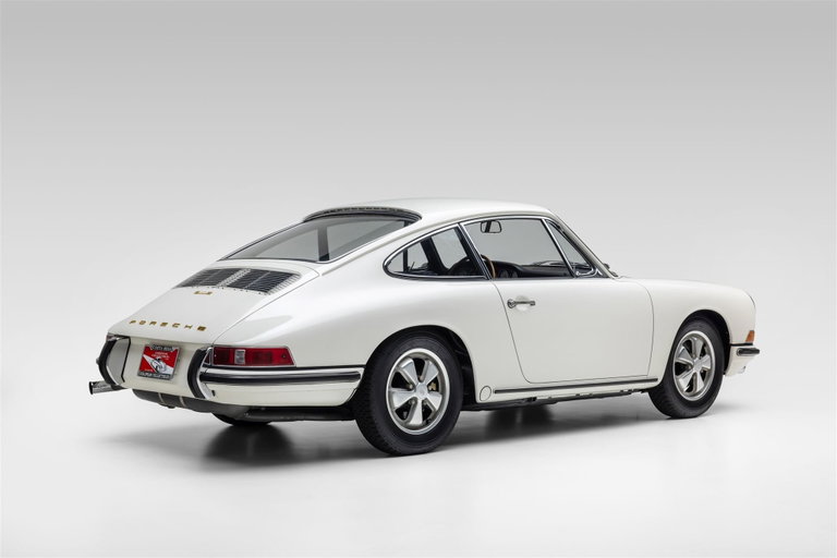 Porsche 911 S (F-Modell)