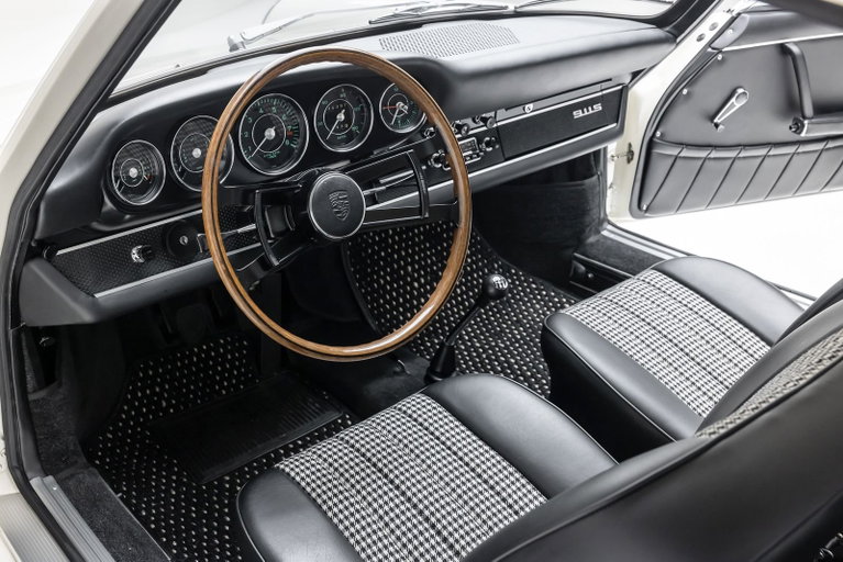 Porsche 911 S (F-Modell)