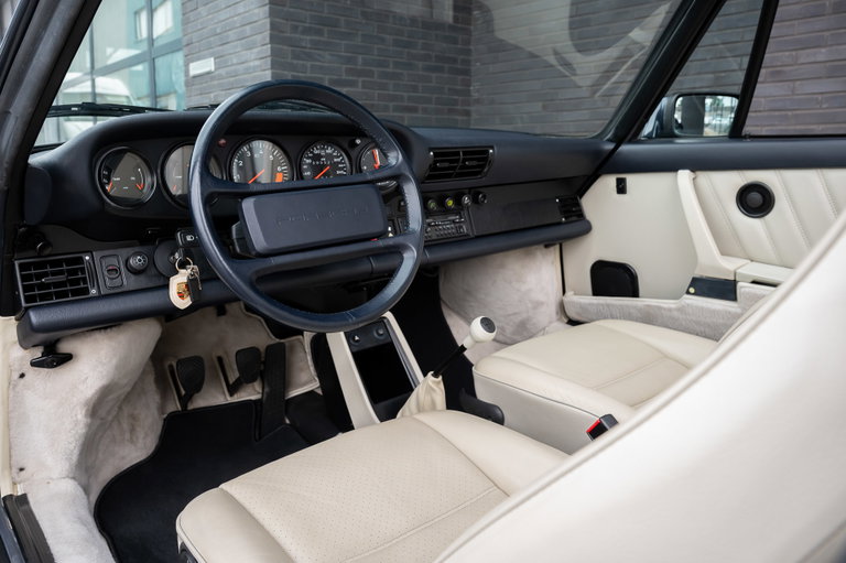 Porsche 911 Carrera 3.2
