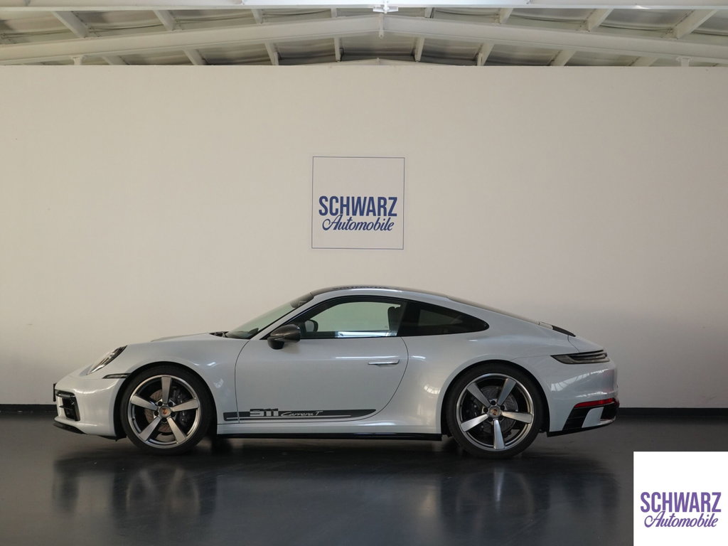 Porsche 992 Carrera T