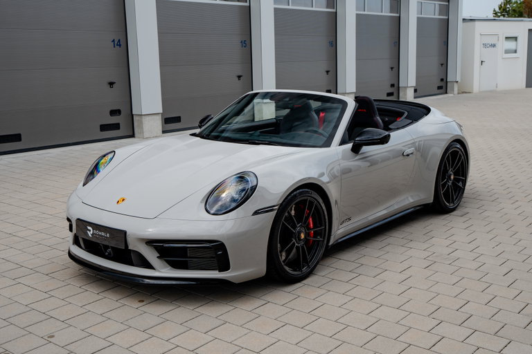 Porsche 992 Carrera GTS