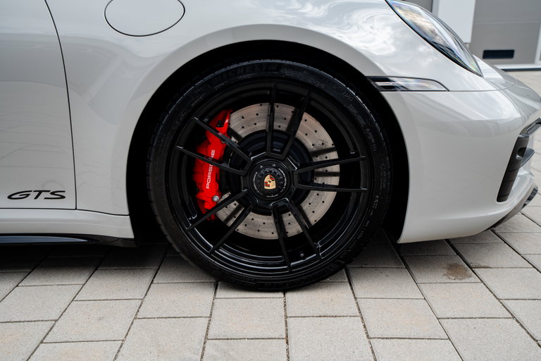 Porsche 992 Carrera GTS