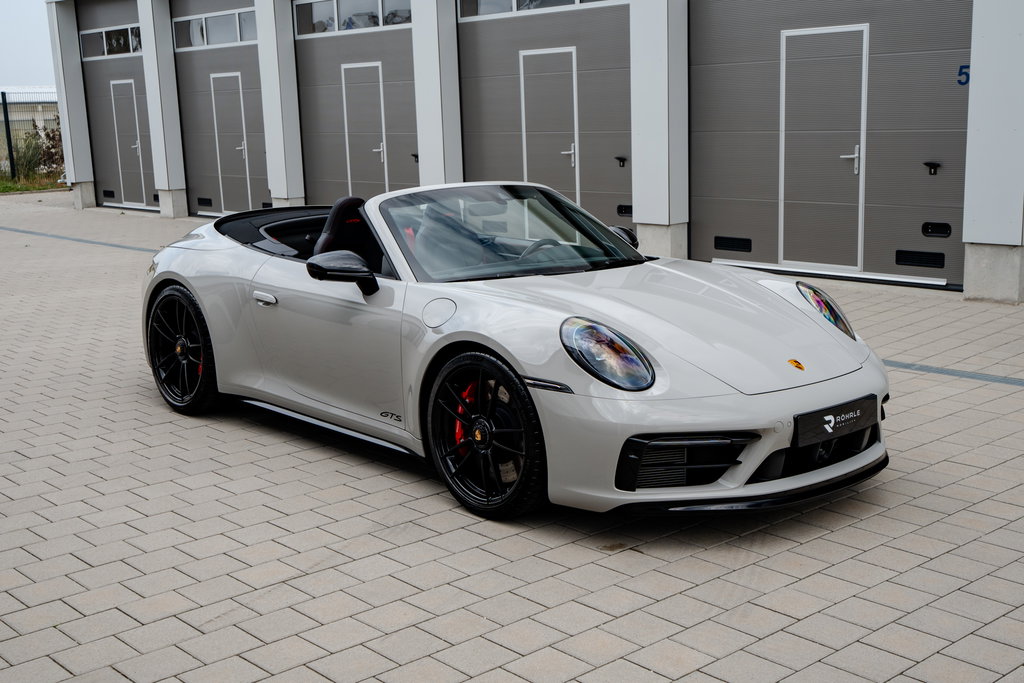 Porsche 992 Carrera GTS