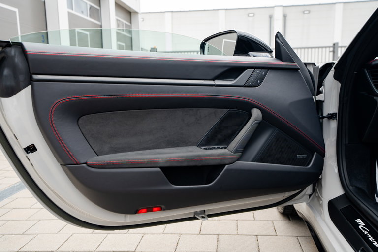 Porsche 992 Carrera GTS