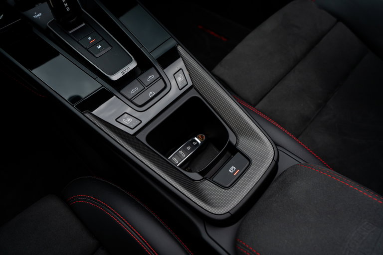 Porsche 992 Carrera GTS