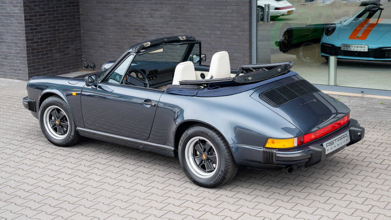 Porsche 911 Carrera 3.2