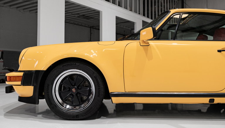 Porsche 911 Turbo 3.3 (US)