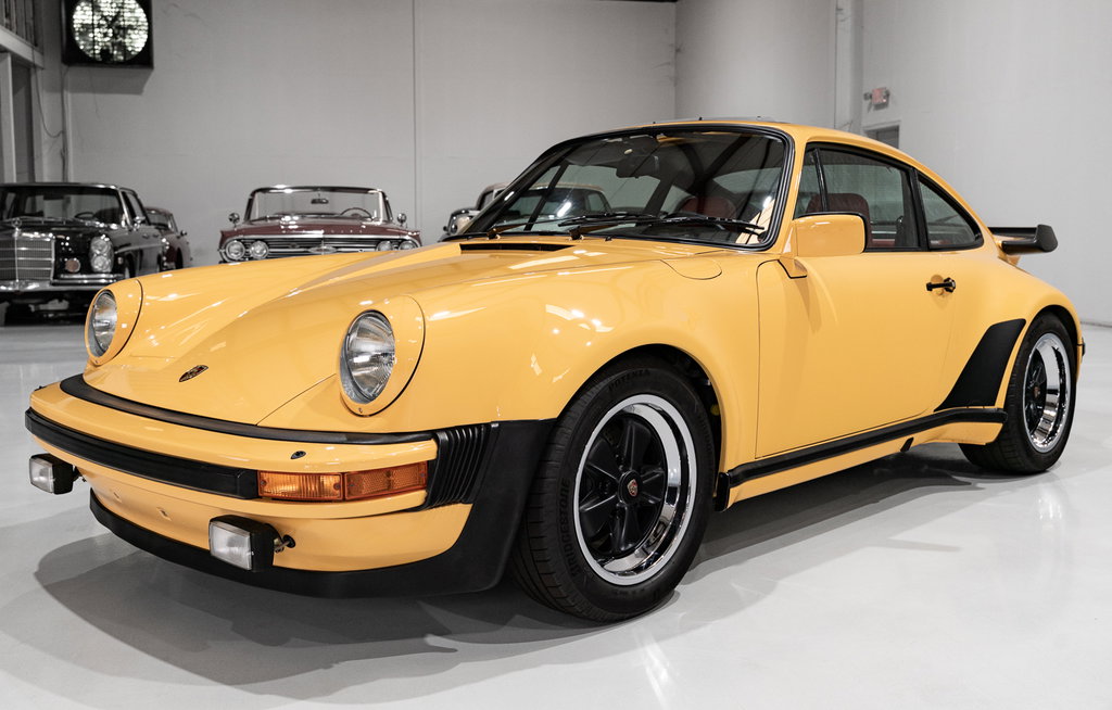 Porsche 911 Turbo 3.3 (US)
