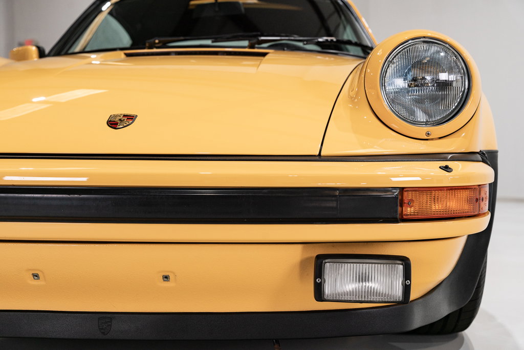 Porsche 911 Turbo 3.3 (US)