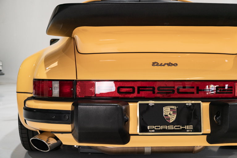 Porsche 911 Turbo 3.3 (US)
