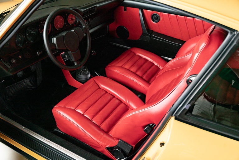Porsche 911 Turbo 3.3 (US)