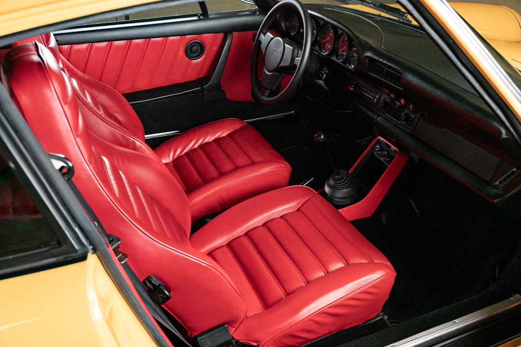 Porsche 911 Turbo 3.3 (US)