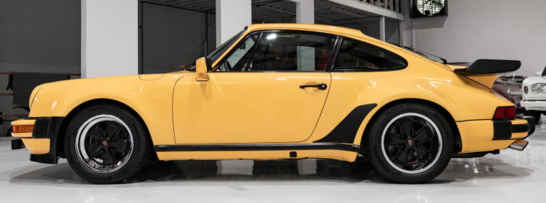 Porsche 911 Turbo 3.3 (US)