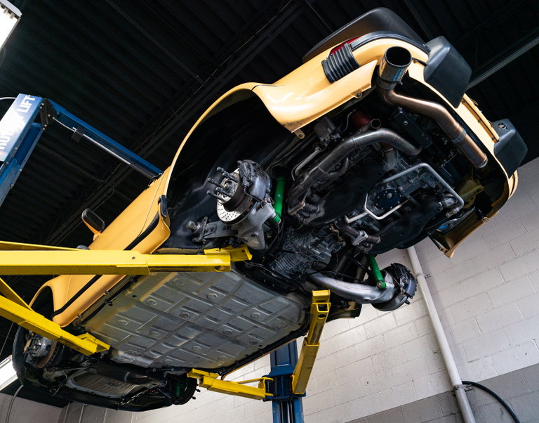Porsche 911 Turbo 3.3 (US)