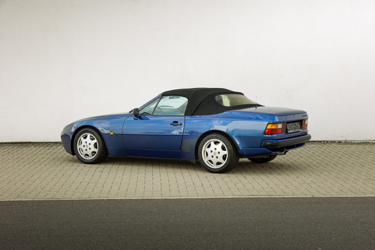 Porsche 944 Turbo Cabriolet