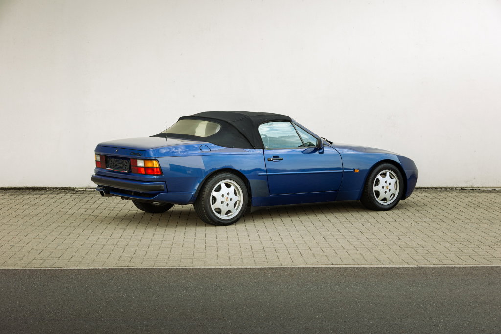 Porsche 944 Turbo Cabriolet