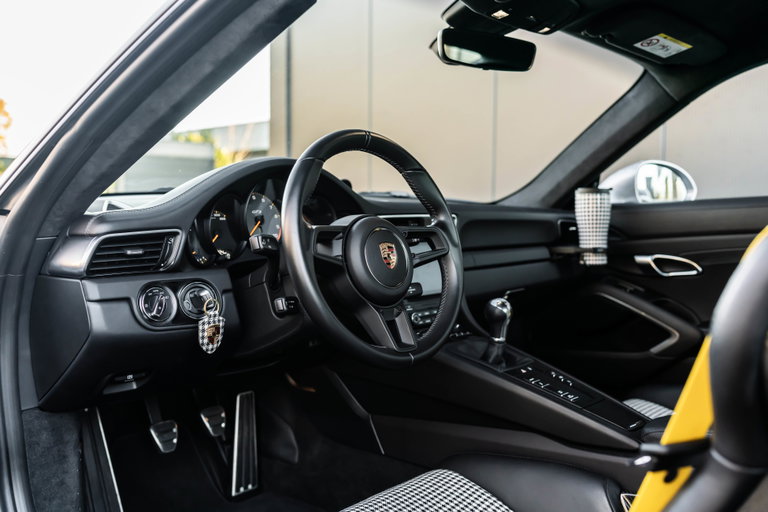 Porsche 991.2 GT3 Touring