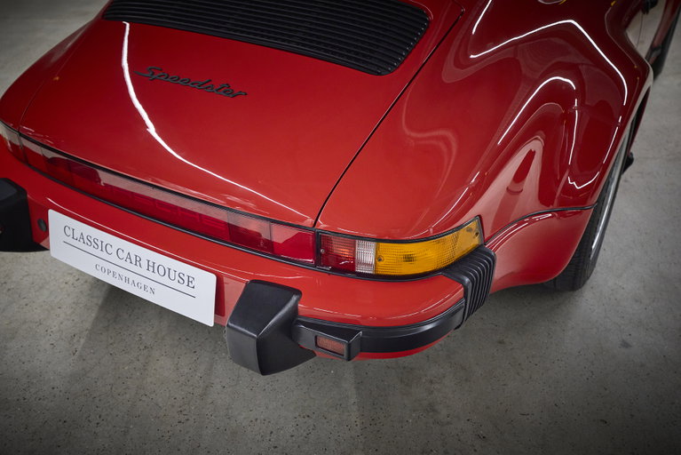 Porsche 911 Carrera 3.2 Speedster