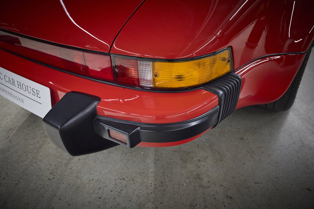 Porsche 911 Carrera 3.2 Speedster