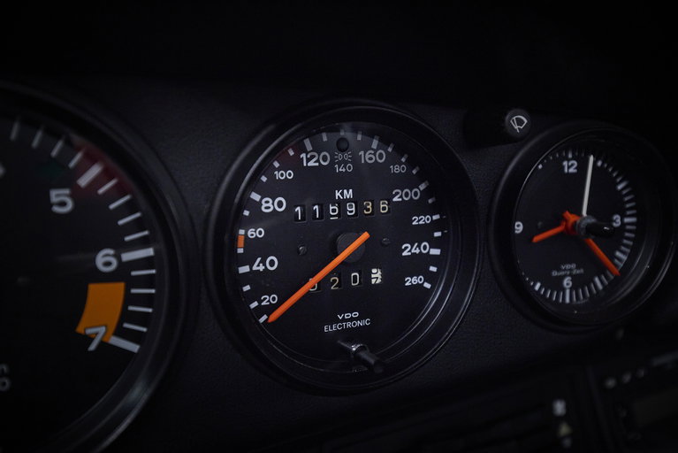 Porsche 911 Carrera 3.2 Speedster