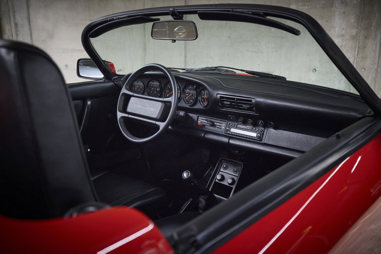Porsche 911 Carrera 3.2 Speedster