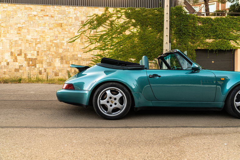 Porsche 964 Carrera 2 Cabrio WTL