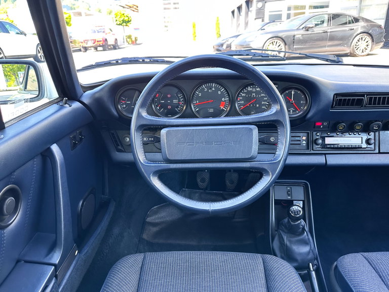 Porsche 911 Carrera 3.2