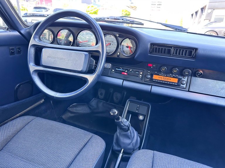 Porsche 911 Carrera 3.2