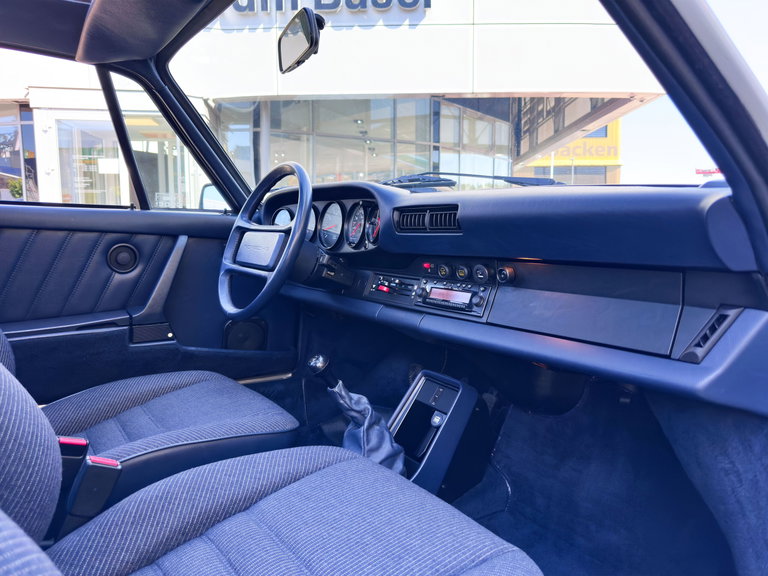 Porsche 911 Carrera 3.2