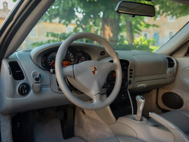 Porsche 996.2 Carrera 4S