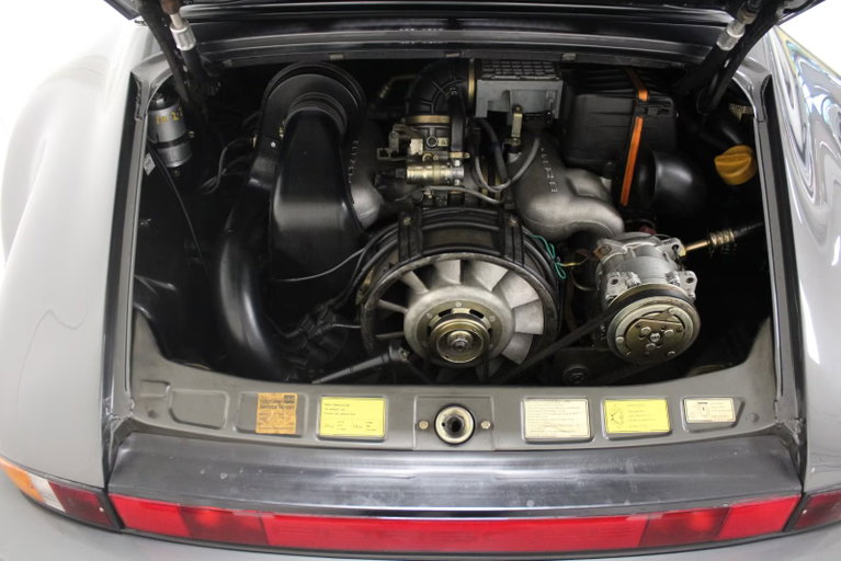 Porsche 911 Carrera 3.2 Speedster