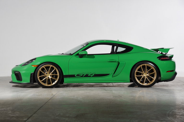 Porsche 718 Cayman GT4