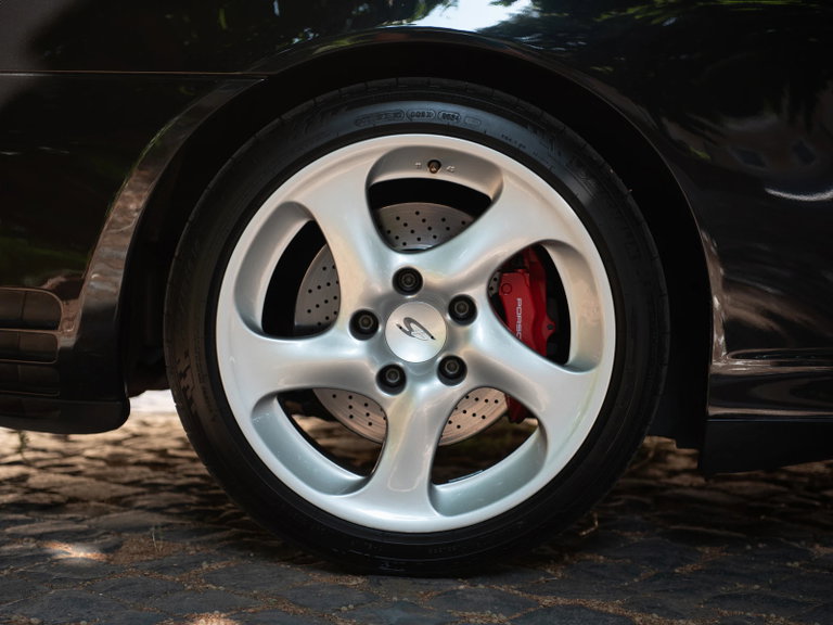 Porsche 996.2 Carrera 4S
