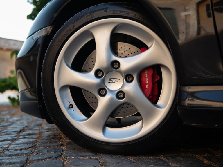 Porsche 996.2 Carrera 4S