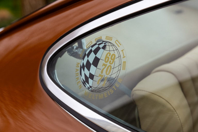 Porsche 911 E