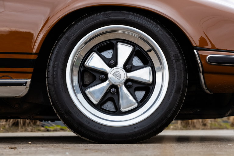 Porsche 911 E