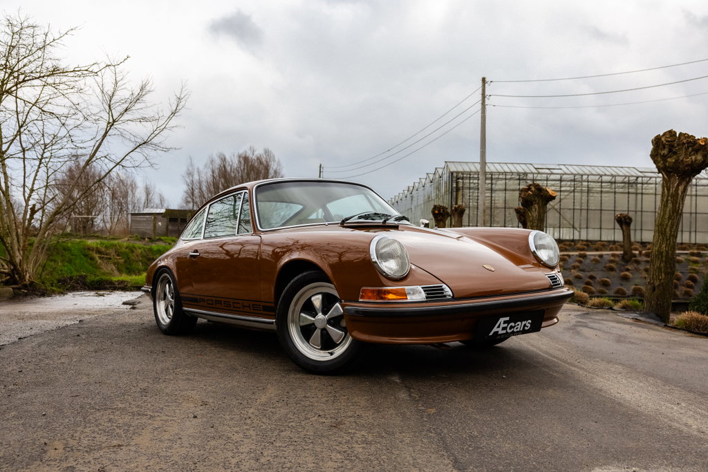 Porsche 911 E