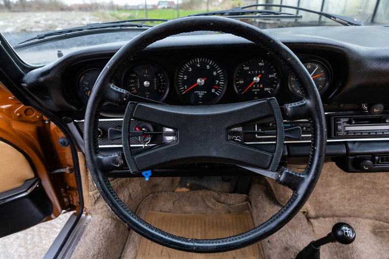 Porsche 911 E