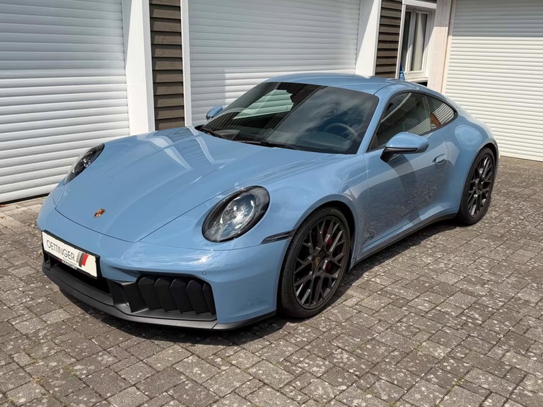Porsche 992.2 Carrera GTS